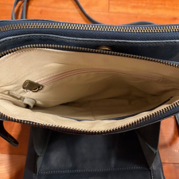 Minooy The Bali Three-Layer Leather Crossbody Shoulder Bag - Picture 10 of 14